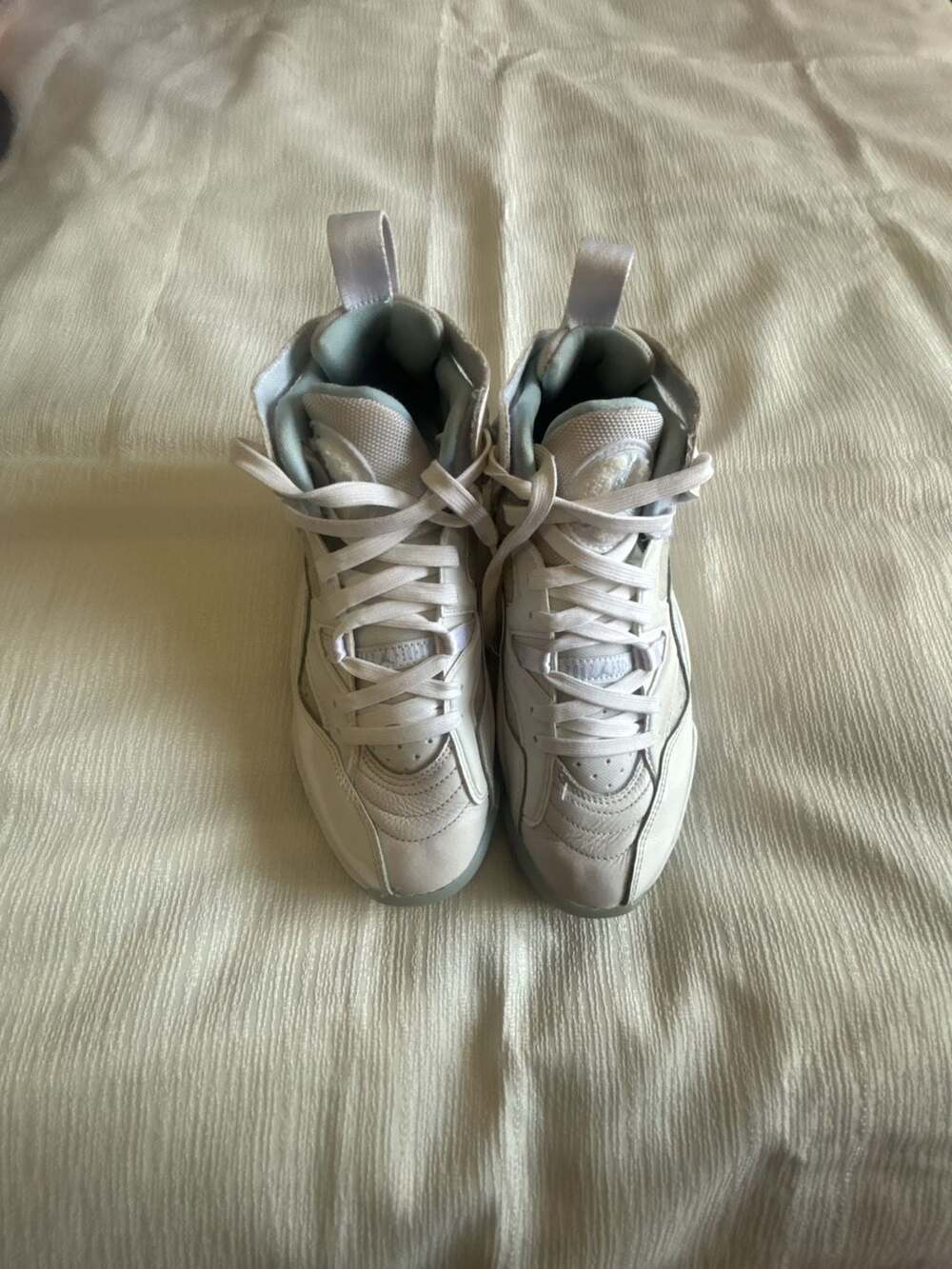 Jordan Jumpman Two Trey Basketball Shoes White/Medium Grey